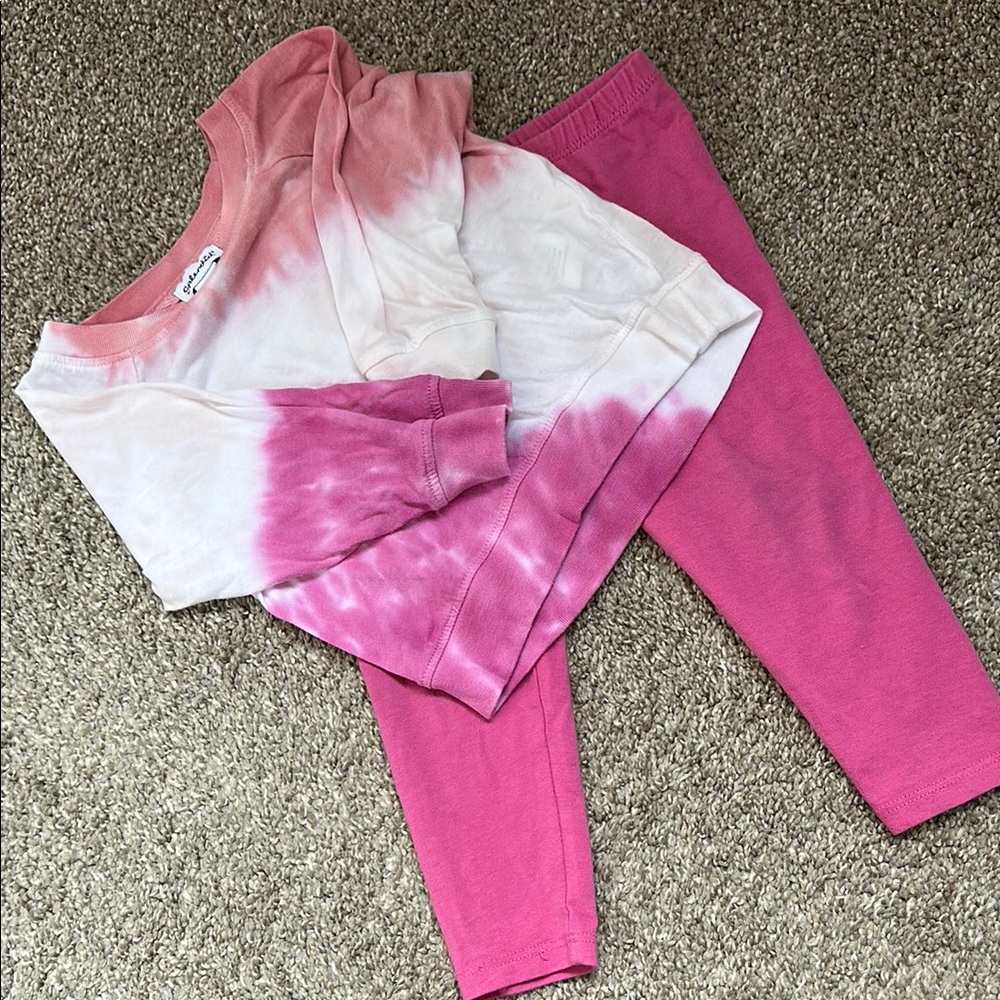 Splendid. Pink Tie-Dye Top and Pink Leggings